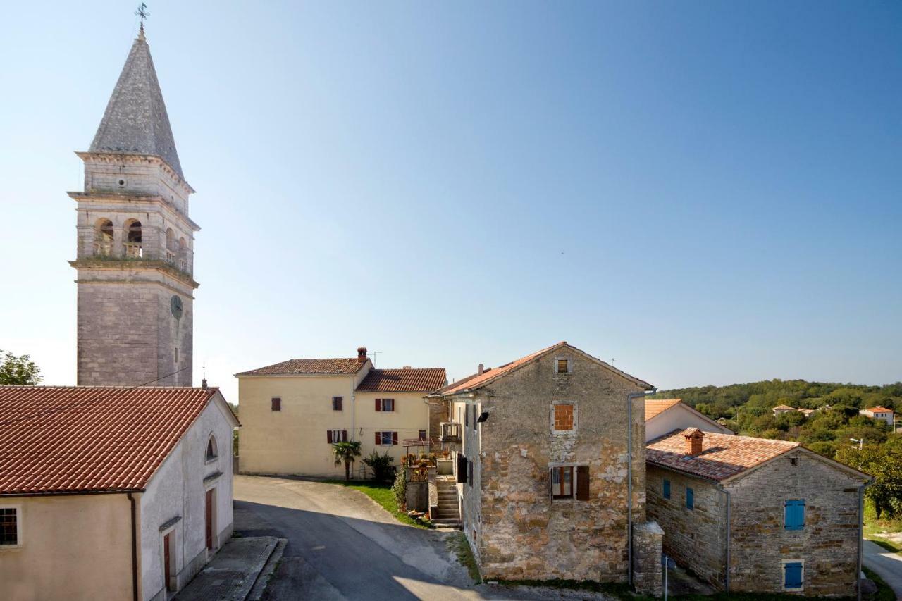 Rural Apartment Carolina Zrenj Екстериор снимка