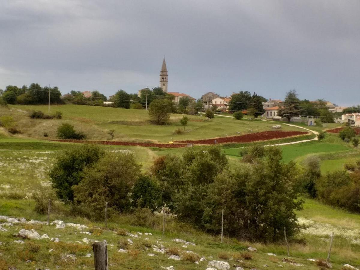 Rural Apartment Carolina Zrenj Екстериор снимка